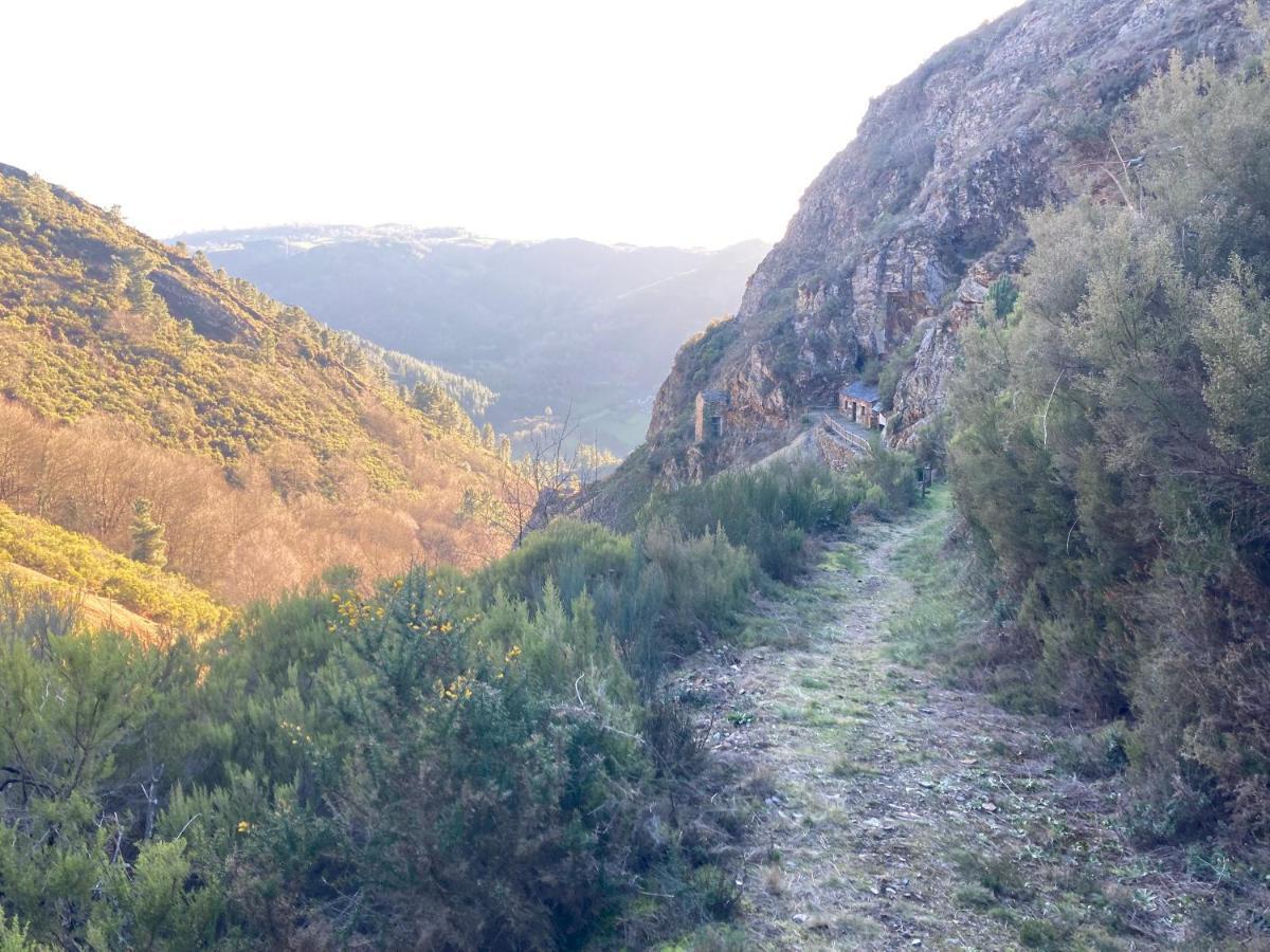 Ahio San Martin, Apartamentos Rurales Casa De La Villa San Martin de Oscos المظهر الخارجي الصورة