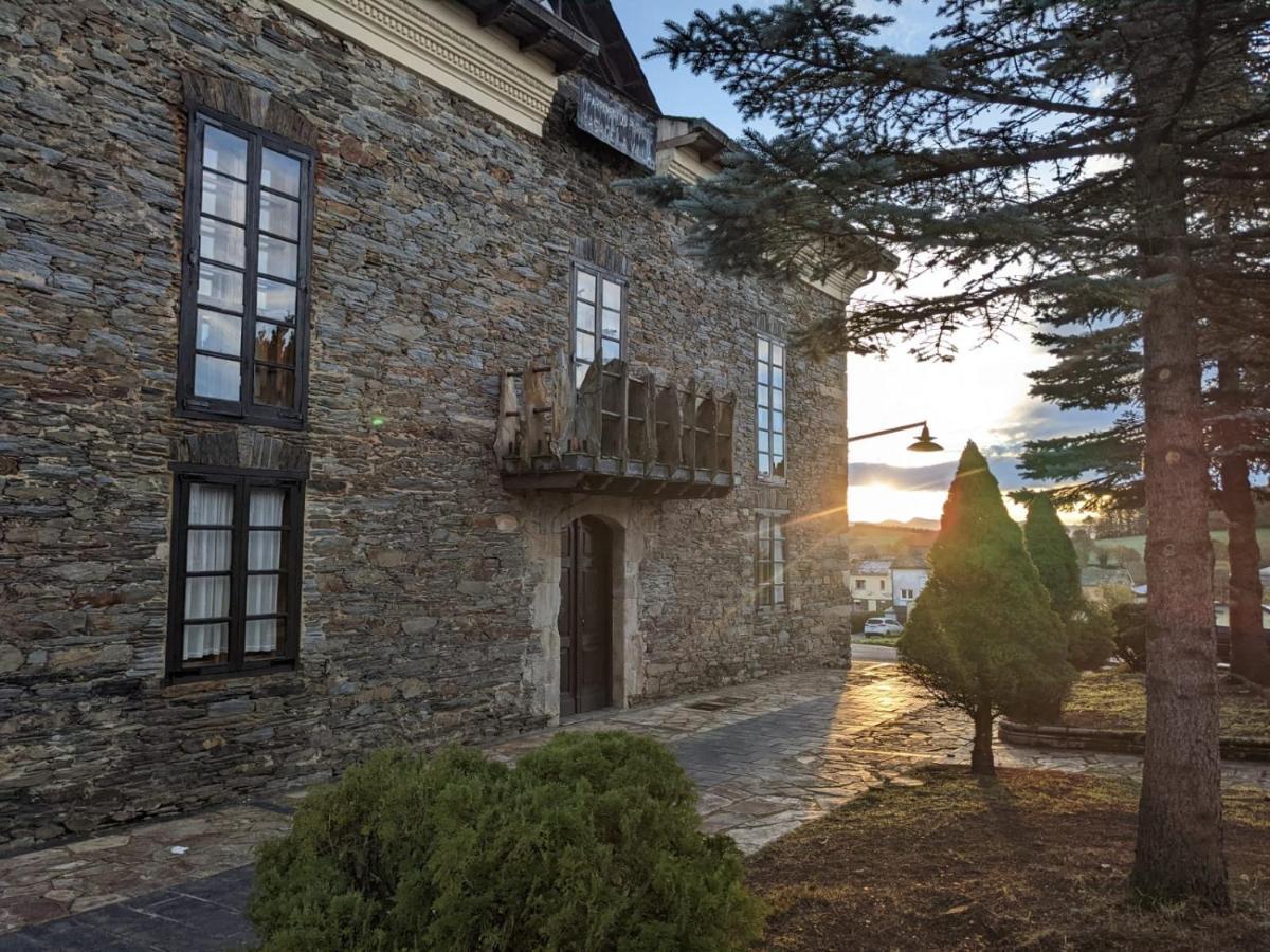 Ahio San Martin, Apartamentos Rurales Casa De La Villa San Martin de Oscos المظهر الخارجي الصورة